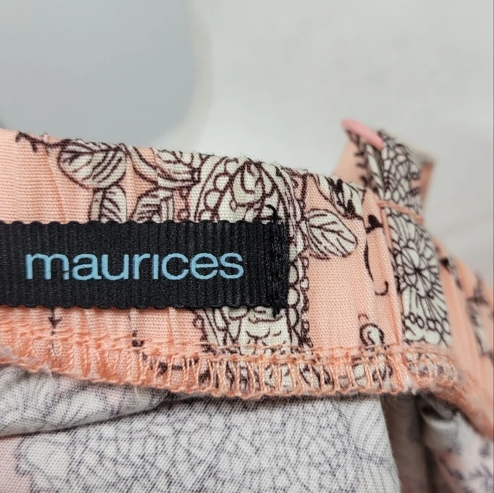 Maurice’s light peach‎ dress with black and white floral pattern Size 9/10